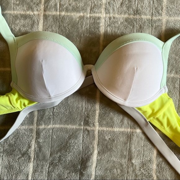 Victoria’s Secret Bikini set 32B/S - Picture 3 of 10